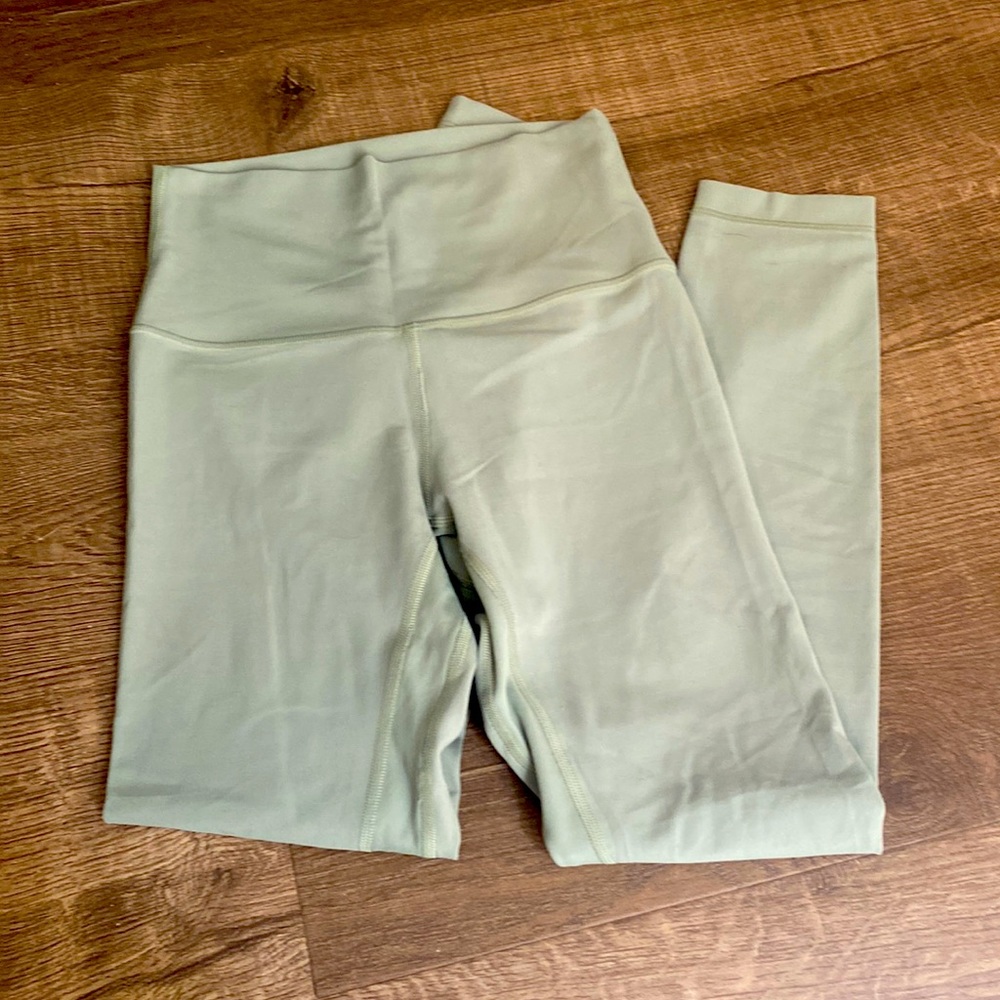 Sage green Align HR 25”